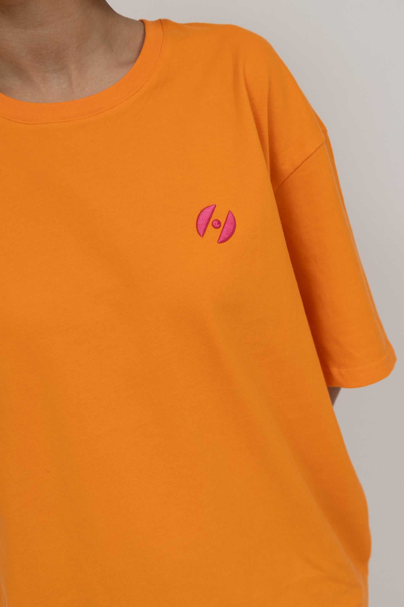 orange T-shirt
