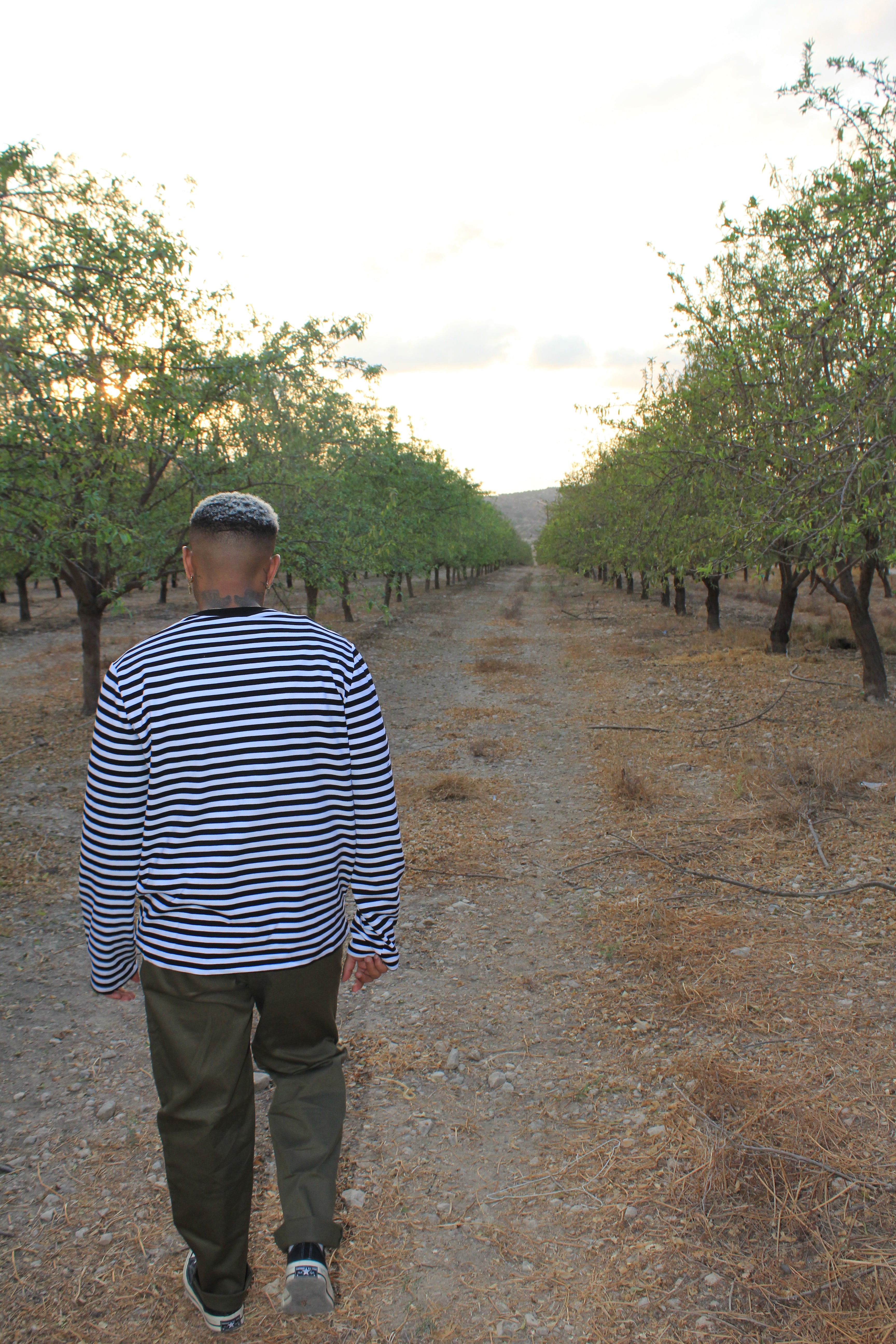 סווטשירט פסים אוריגמי